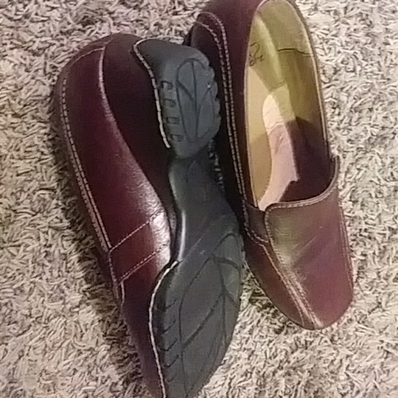 Clogs - Picture 4 of 6